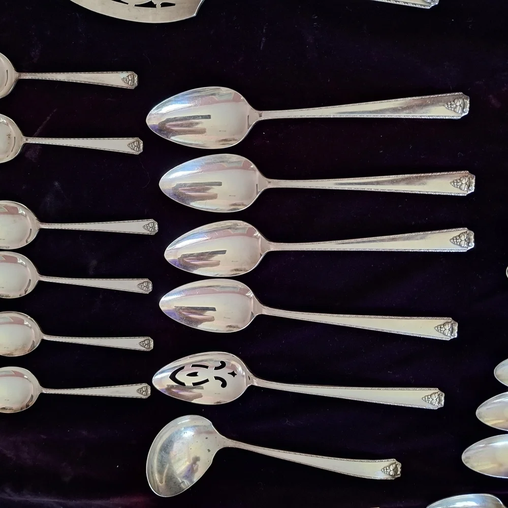 Prestige Silver Dining Flatware Collection with Classic Design Lot 1
